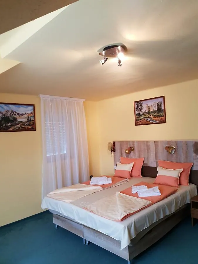 Thomas Apartman Eger Hungary