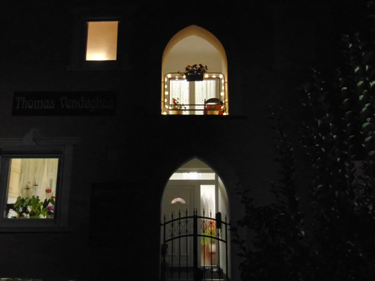 Thomas Apartman Eger